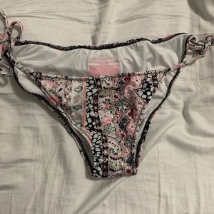 VS Bikini Bottom
